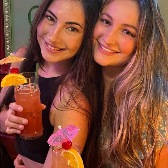 Meet your Posher, Meredith - Picture 7 of 11